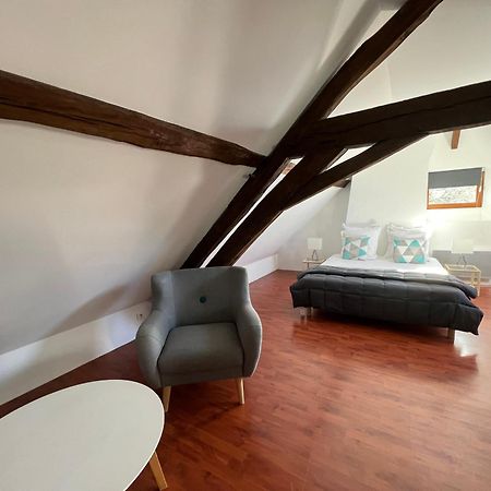 Le Moulin De Corneil Bed & Breakfast Mézilles Dış mekan fotoğraf