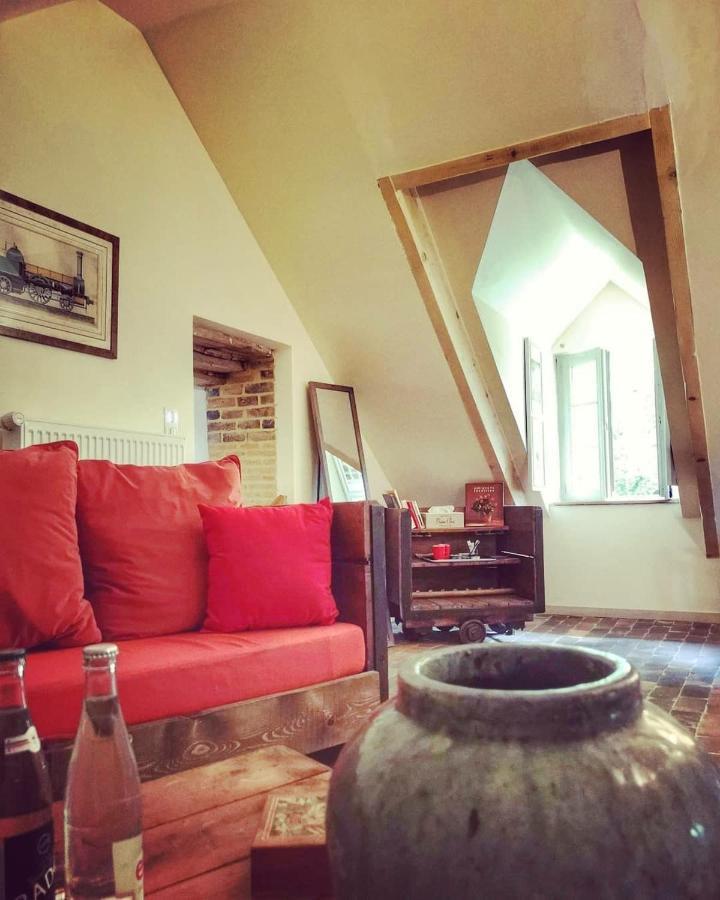 Le Moulin De Corneil Bed & Breakfast Mézilles Dış mekan fotoğraf