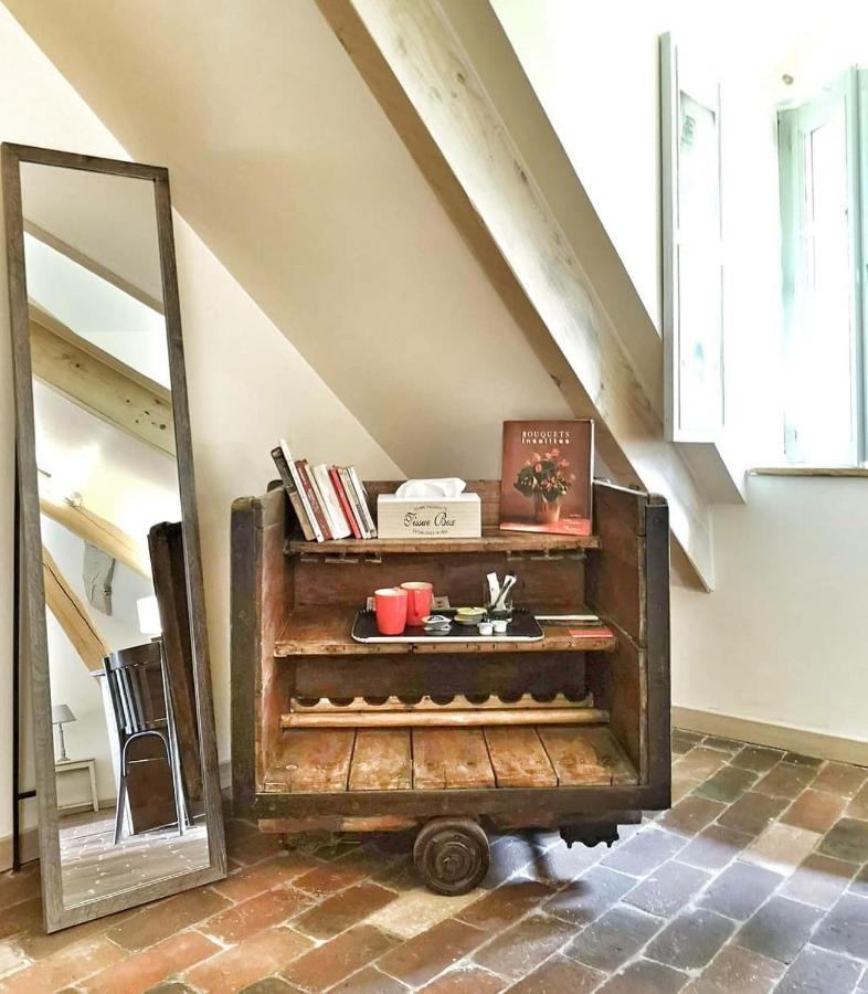 Le Moulin De Corneil Bed & Breakfast Mézilles Dış mekan fotoğraf