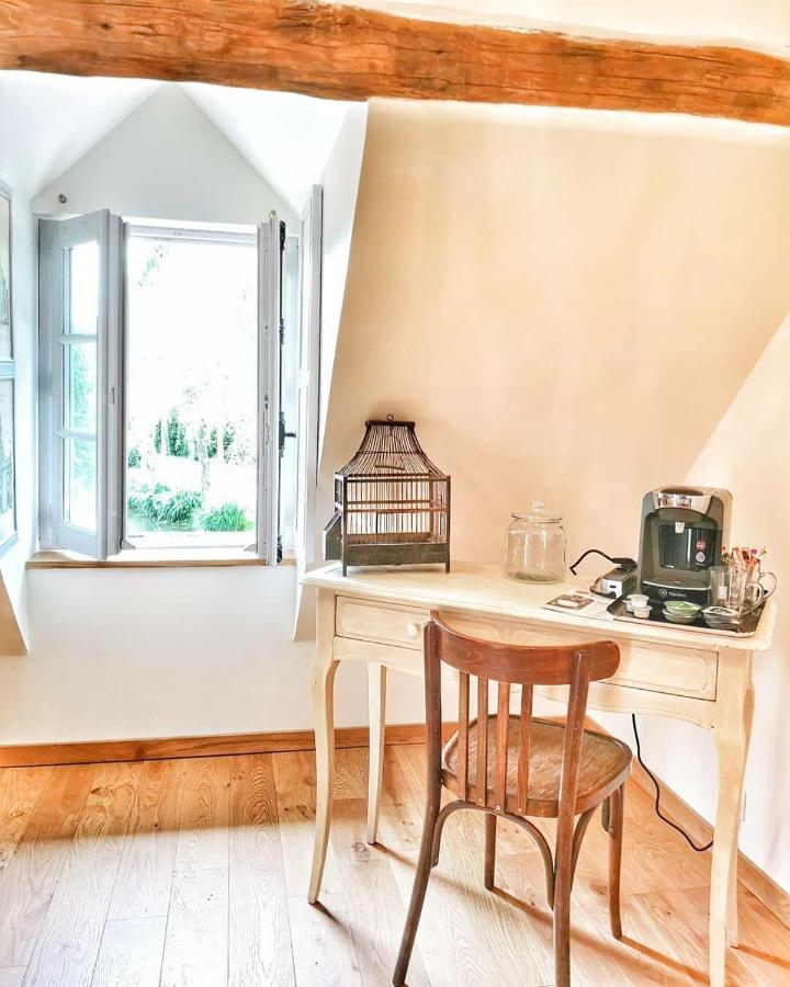 Le Moulin De Corneil Bed & Breakfast Mézilles Dış mekan fotoğraf